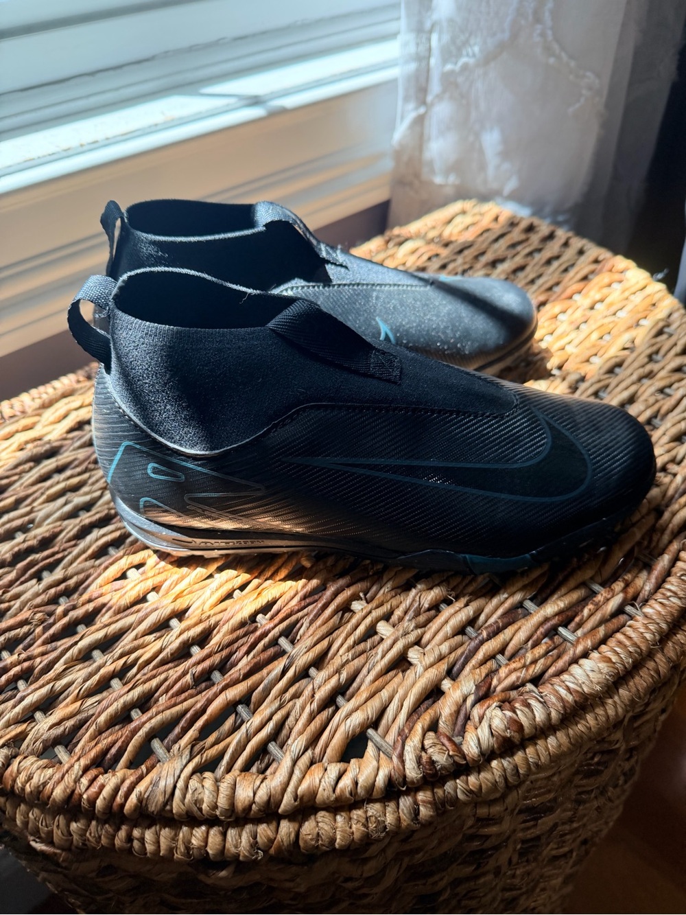 Nike Black Slip-On Boys Turf shoes